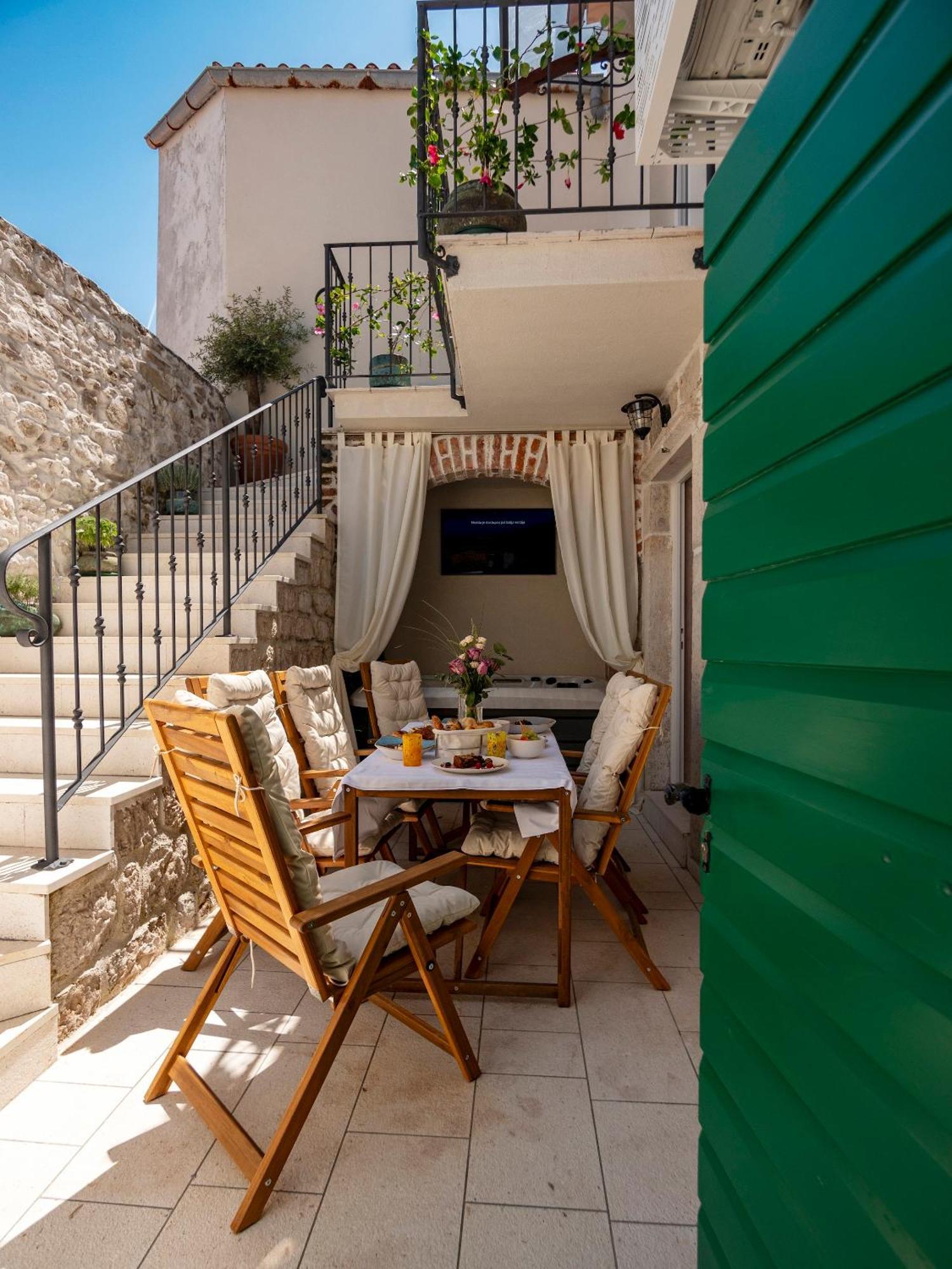 Arba Vila Rab Town